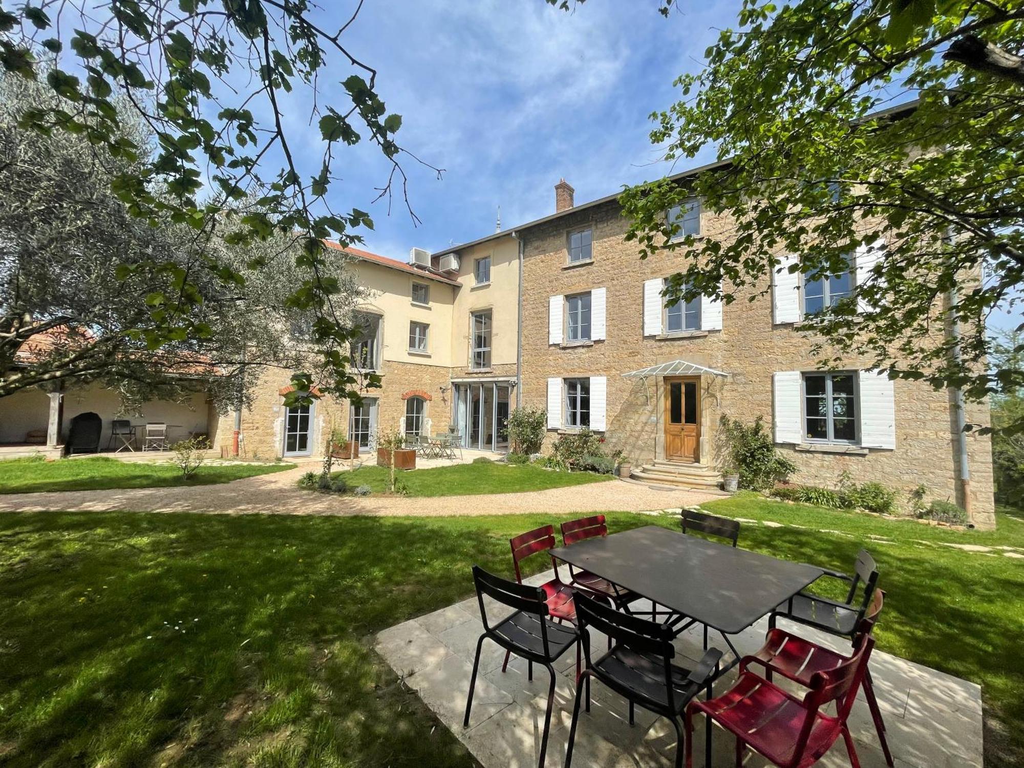 La Maison Des Monts D'Or Saint-Germain-au-Mont-dʼOr Eksteriør bilde